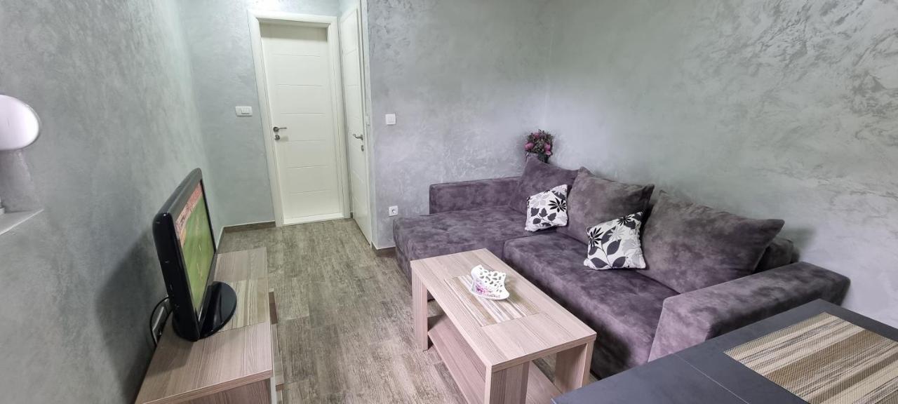 Amarok Apartman Bar Kültér fotó