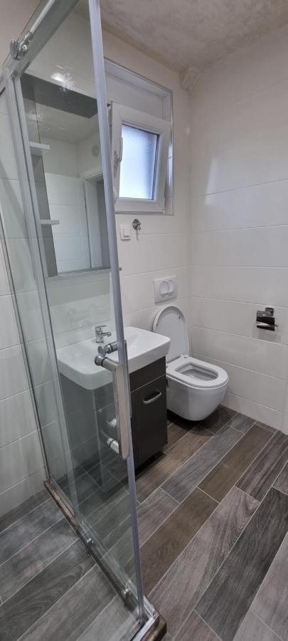 Amarok Apartman Bar Kültér fotó